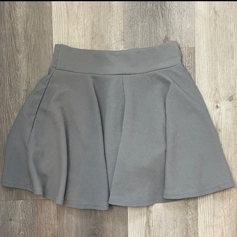 High Waisted Pleated Skirt